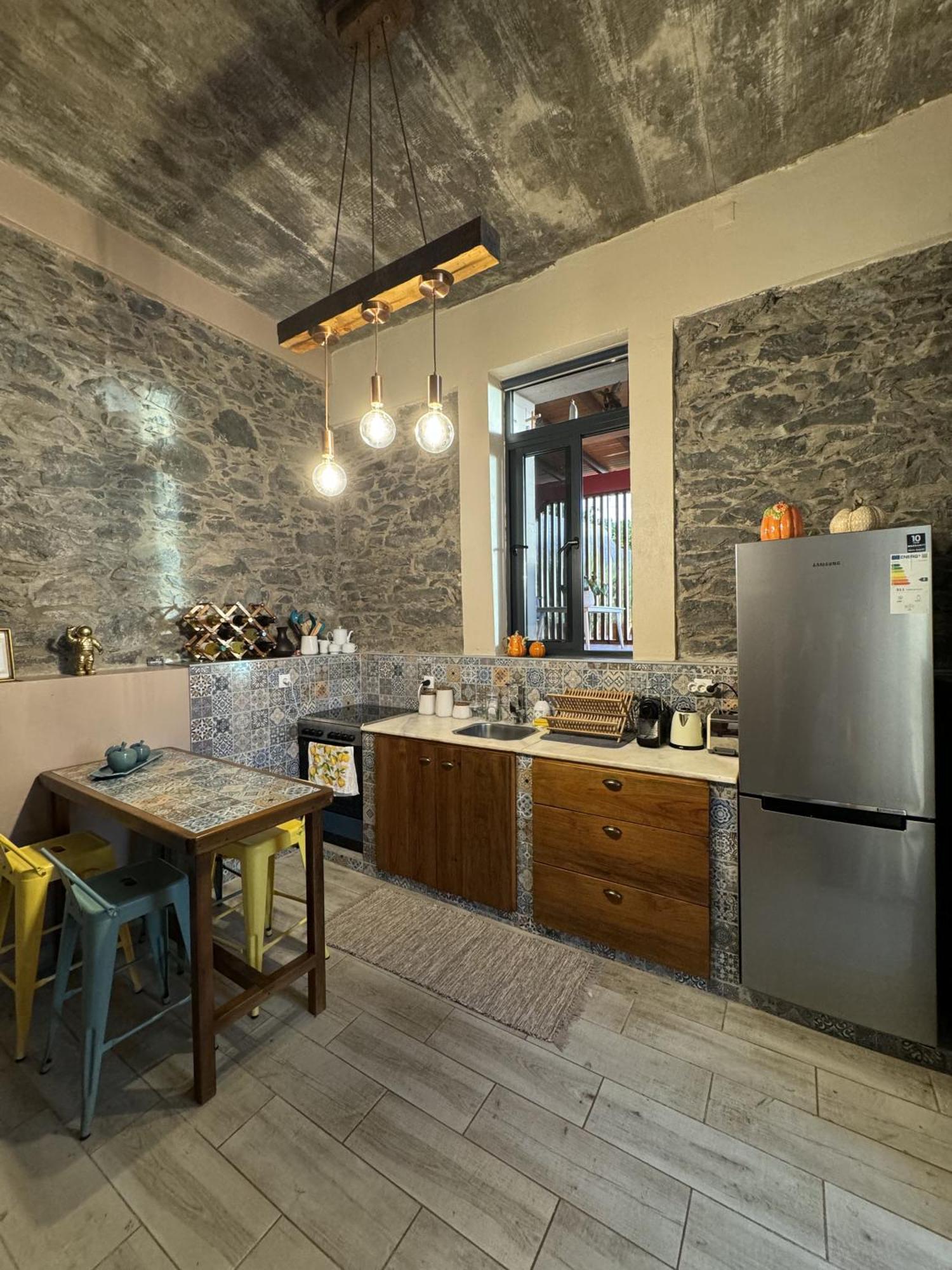 Вилла Victoria Tiny Stone House Понта-ду-Паргу Экстерьер фото