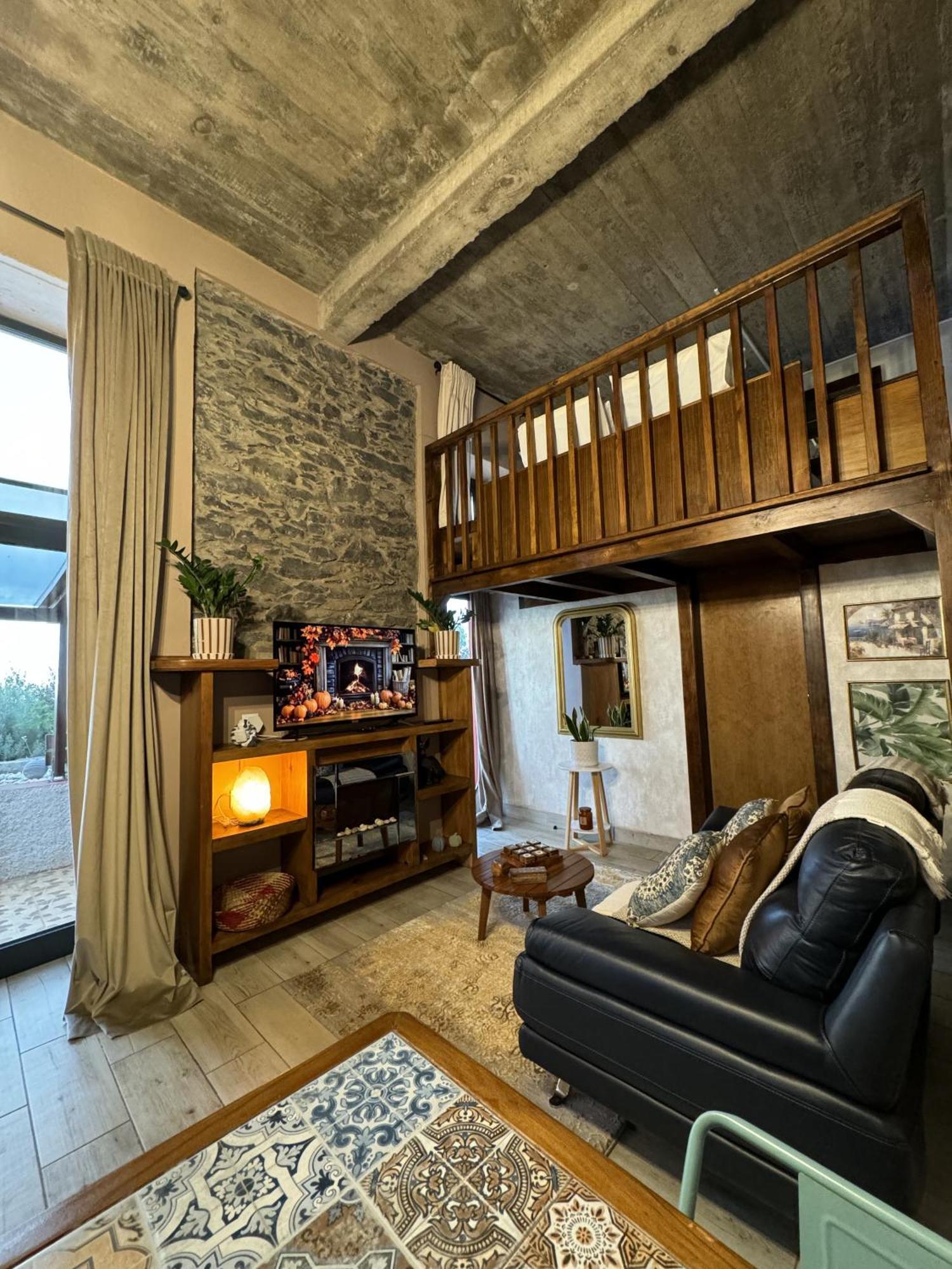 Вилла Victoria Tiny Stone House Понта-ду-Паргу Экстерьер фото