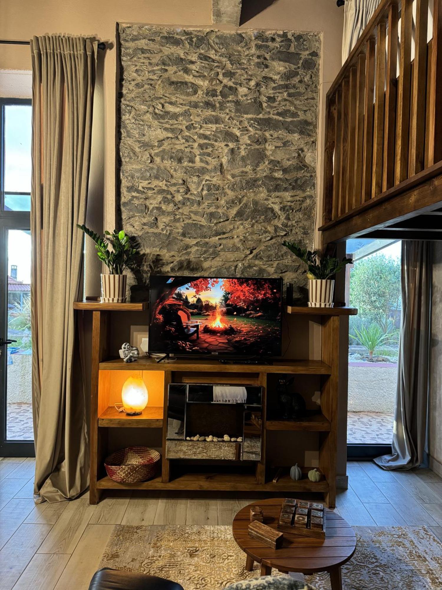 Вилла Victoria Tiny Stone House Понта-ду-Паргу Экстерьер фото